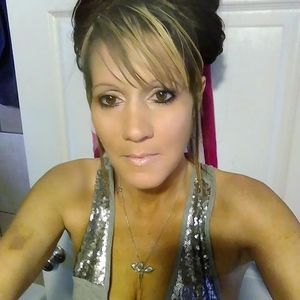 Meet your Posher, Angie